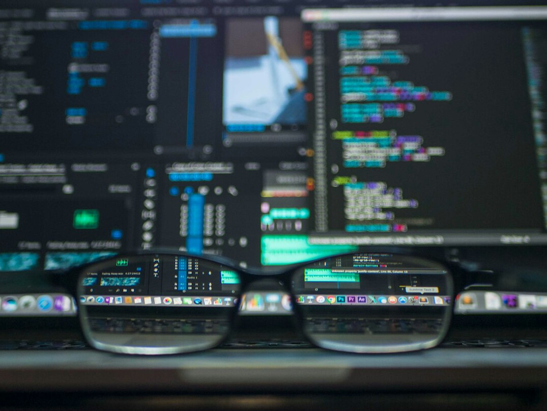 programmer learning to code